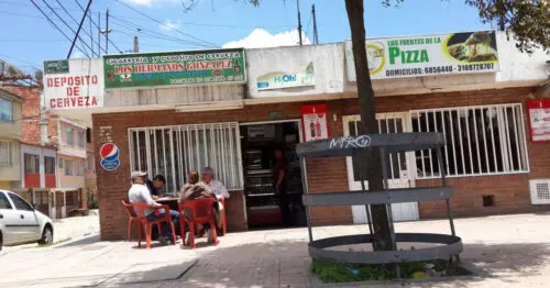 DEPOSITI DE CERVEZA LOS HERMANOS GONZALEZ BOGOTÁ DEPOSITI DE CERVEZA LOS HERMANOS GONZALEZ BOGOTÁ